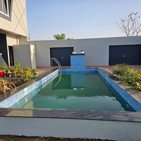 Shree Ambe Farmhouse Villa Ujjain Bagian luar foto