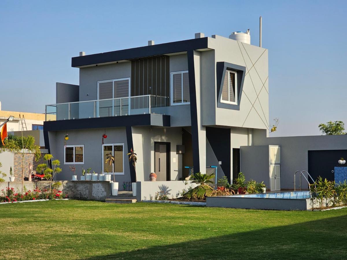 Shree Ambe Farmhouse Villa Ujjain Bagian luar foto