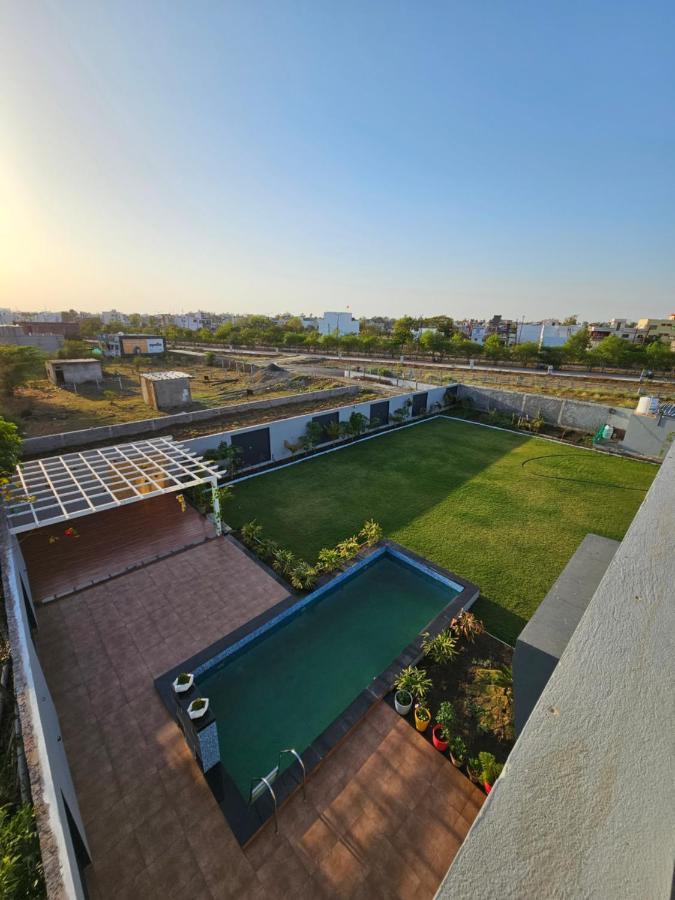 Shree Ambe Farmhouse Villa Ujjain Bagian luar foto